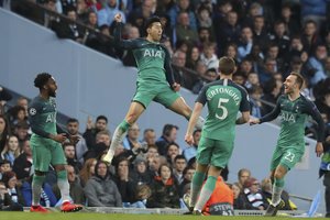 Čempionų lygoje – beprotybė: du anglų klubai pelnė 7 įvarčius, toliau žengė pralaimėjęs „Tottenham“