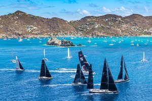 Lietuvai Karibų regatoje atstovaujanti jachta „Ambersail 2“ vejasi konkurentus