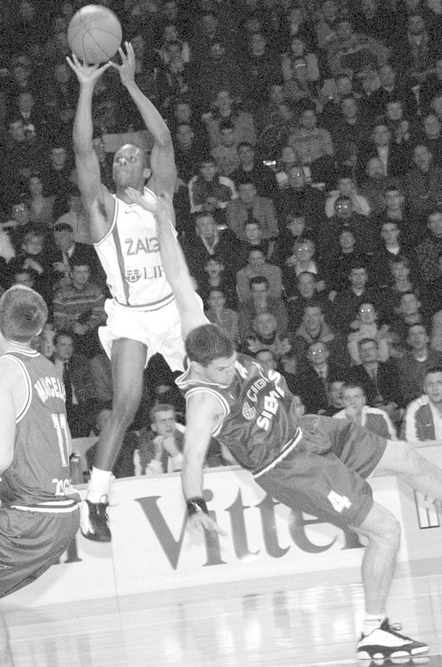 „Žalgiris“ rungtynės po rungtynių ėjo į viršūnę geriausiame klubo istorijoje sezone.<br>LR archyvo nuotr.