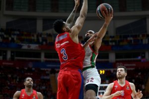 Eurolygos ketvirtfinalis: CSKA namuose pralaimėjo serijos santykį išlyginusiai „Baskonia“ ekipai 