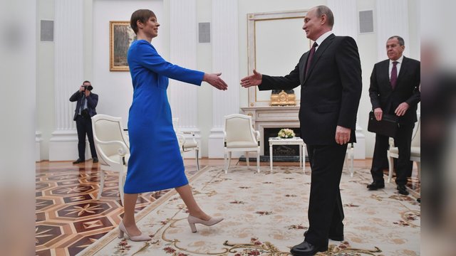 Maskvoje su V. Putinu susitikusi Estijos prezidentė pažėrė staigmeną