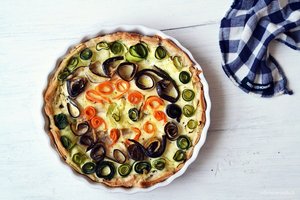 Rikotos ir daržovių pyragas stalą papuoš ir valgytojus pradžiugins