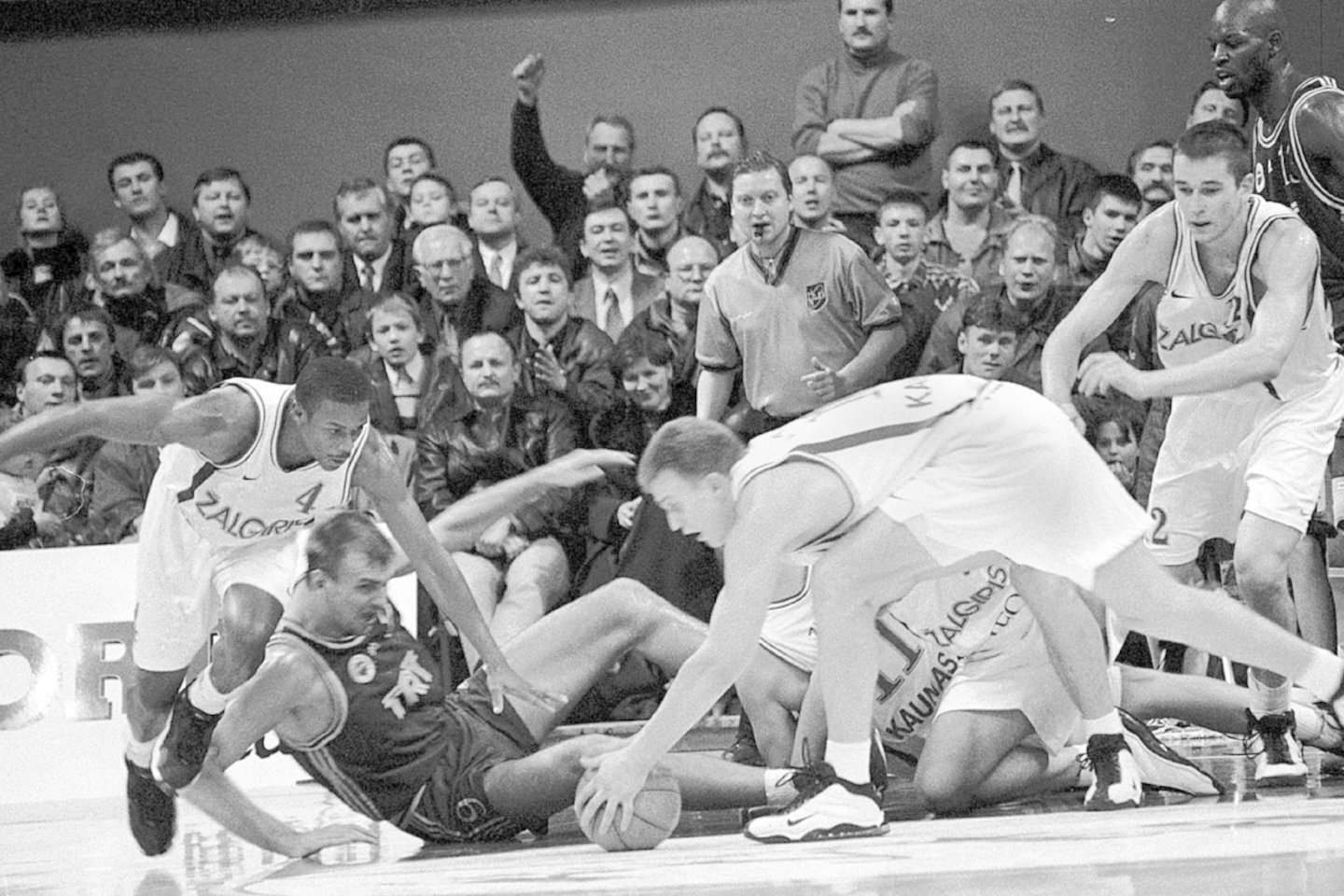 „Žalgiris“ laimėjo charakteriu, kantrybe ir Tyuso Edney sugebėjimu kartais puolime žaisti net už penkis. <br> LR archyvo nuotr.