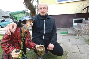 Akcijoje laimėtas ir kaimynus sukiršinęs BMW parduotas: pinigai išgaravo, liko tik pyktis