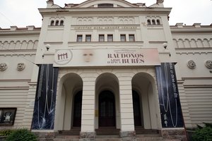 Teismas leido baigti Rusų dramos teatro remonto konkursą