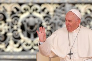Popiežius ragina siekti taikos Libijoje ir Sirijos pabėgėlių sugrįžimo