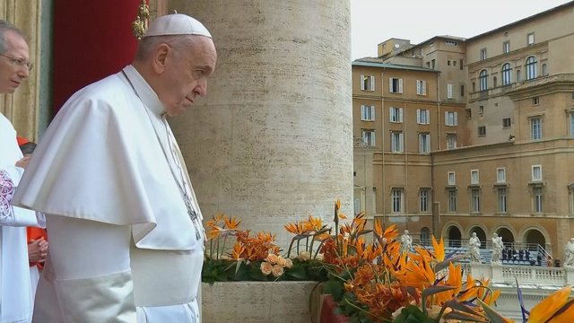 Šri Lankos įvykių sukrėstas popiežius Pranciškus kreipėsi į tikinčiuosius su prašymu