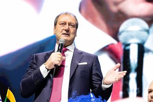 Viktoras Uspaskichas pristatė komandą EP rinkimams ir iškėlė pagrindinius tikslus