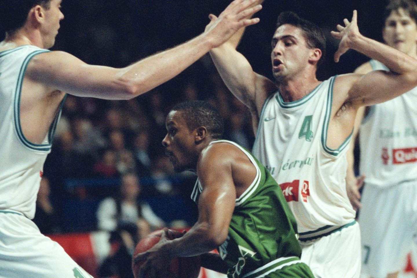 Kauno „Žalgirio“ ir Po Ortezo „Elan Bearnais“ mačo akimirkos.<br>LR archyvo nuotr.