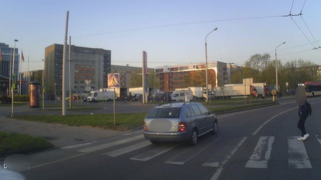 Vairuotoją Vilniuje įsiutino perėjoje pamatytas vaizdas: galėjo baigtis liūdnai
