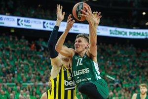 Antrųjų rungtynių didvyris E. Ulanovas: „Mes tik žiūrėjome, kam perduoti kamuolį“