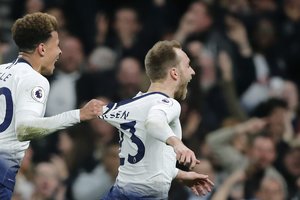 Anglijoje „Tottenham“ rungtynių pabaigoje išplėšė svarbią pergalę