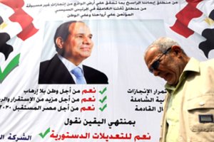 Egiptiečiai užtikrintai pritarė prezidento valdymą pratęsiančioms konstitucijos pataisoms