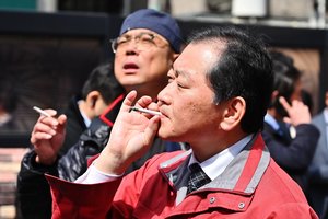 Japonijos universitetas neįdarbins rūkančių dėstytojų