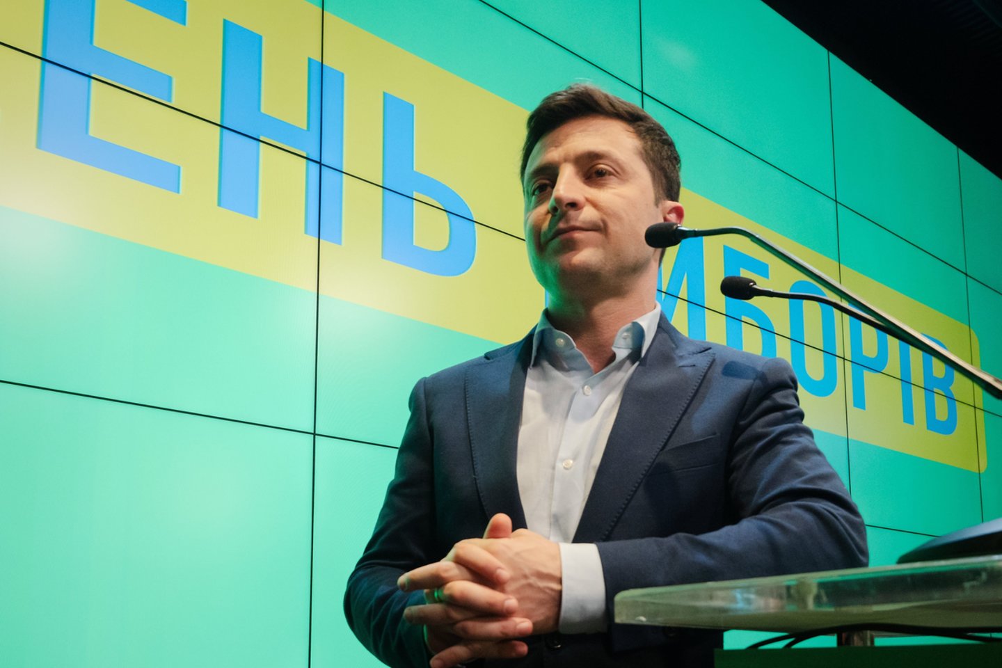 Išrinktasis Ukrainos prezidentas V.Zelenskis trečiadienį paragino paskelbti Maskvai daugiau tarptautinių sankcijų.<br> SIPA/Scanpix nuotr.