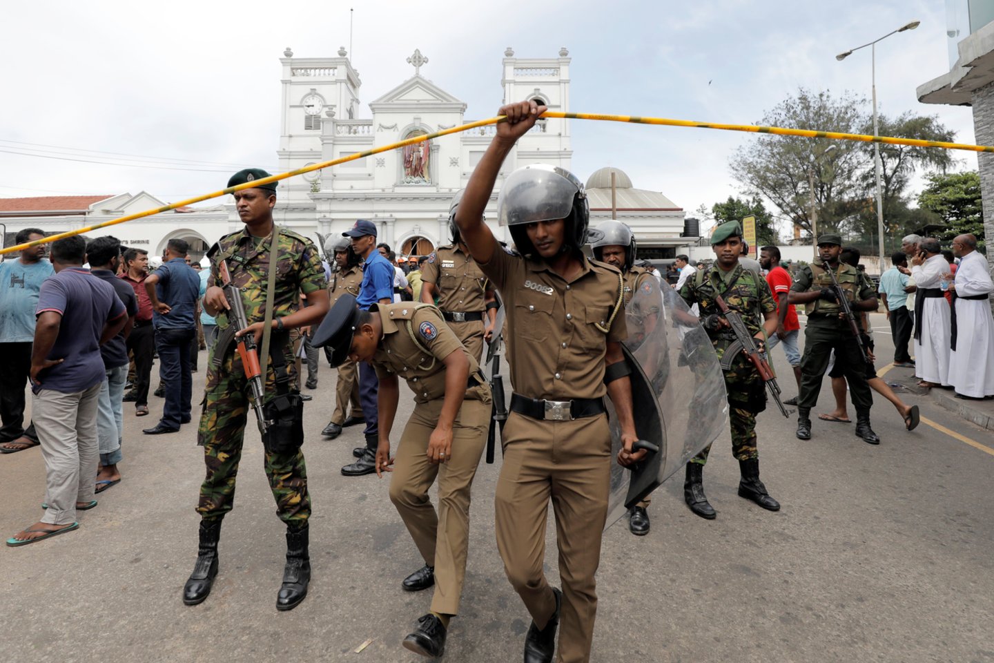 Šri Lankoje dėl atakų įvesta nepaprastoji padėtis: šalyje masinės kratos ir areštai<br>Reuters/Scanpix nuotr.