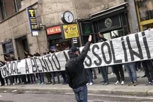 Skandalas Italijoje: fašistuojantys „Lazio“ sirgaliai sukėlė aistras dėl savo elgesio