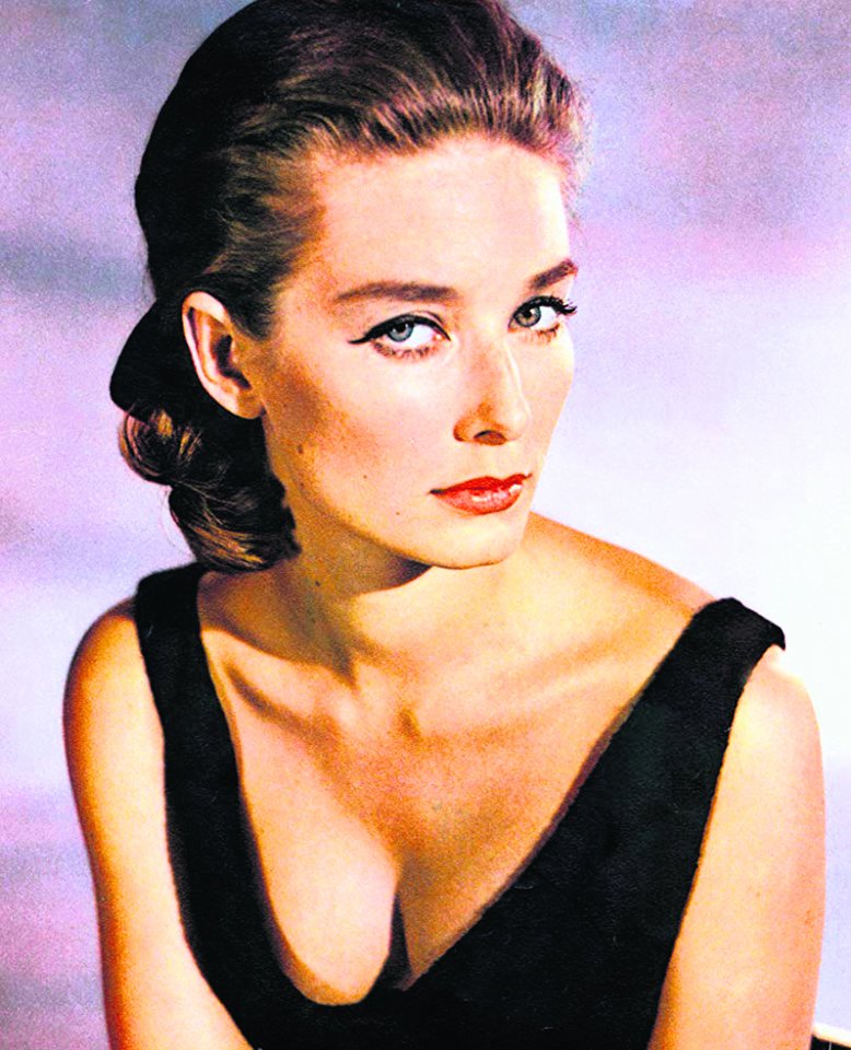 Neseniai anapilin iškeliavusi T.Mallet bondiadoje vaidino su seru S.Connery.