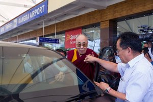 Iš ligoninės išrašytas Dalai Lama sugrįžo į Dharamšalą