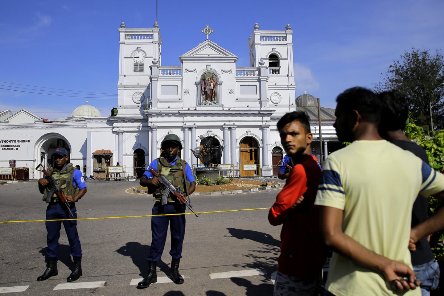  Šri Lankoje nugriaudėjo trys sprogimai<br>AP nuotr.