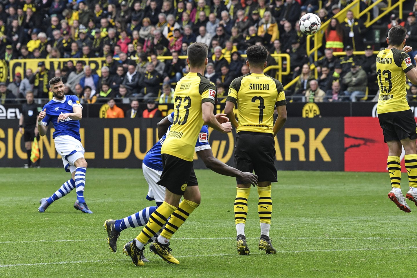 Dortmundo futbolininkai suklupo <br>AP nuotr. 