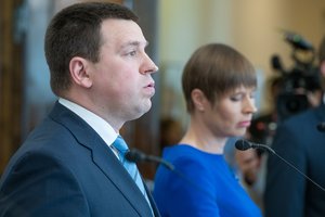 Naujoji Estijos vyriausybė ruošiasi duoti priesaiką parlamente