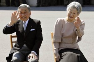 Japonijoje aušta istorinė era: šiandien atsistatydina imperatorius Akihito 