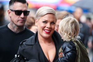 Kelis persileidimus patyrusi dainininkė Pink: „Nekenčiau savo kūno“