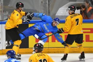 Nors kazachai įsimušė sau, jie pasaulio čempionate palaužė Lietuvos ledo ritulininkus