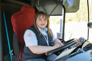 Autobusą vairuojanti mama: „Gera matyti, kad vaikai manimi didžiuojasi“
