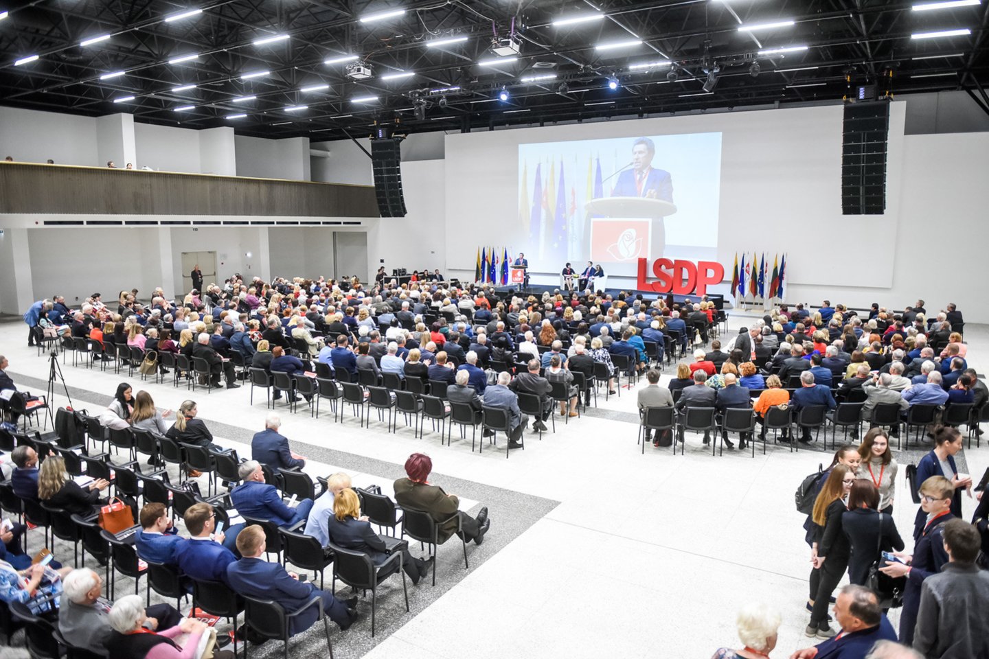 Šeštadienį Vilniuje, parodų ir kongresų centre „Litexpo“, surengtas opozicinės Lietuvos socialdemokratų partijos (LSDP) suvažiavimas, kuriame formuojama nauja organizacijos vadovybė.<br> D.Umbraso nuotr.