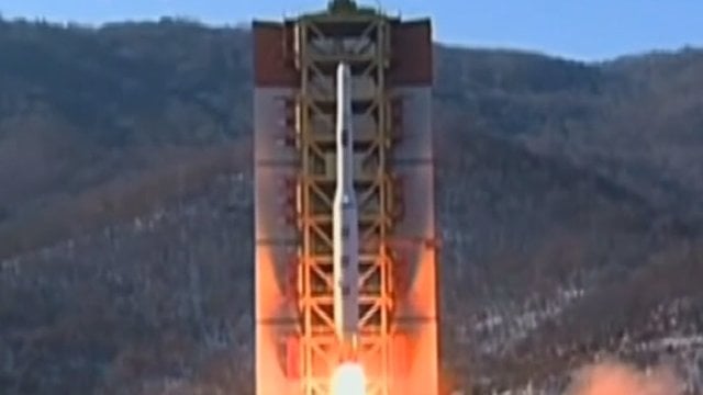 Šiaurės Korėjoje, po metų pertraukus – dar vienas raketų bandymas