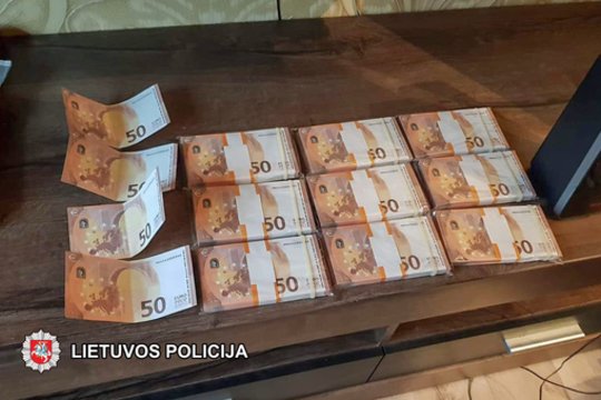 Klaipėdoje sulaikytas tūkstančius eurų padirbinėjęs vyras