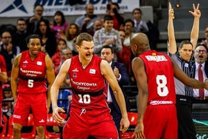 Lietuviai svetur: R. Seibučio ekipos stebuklai ir įstrigęs R. Giedraitis