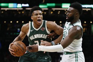 „Bucks“ artėja prie 18 metų senumo pasiekimo – dar kartą įkirto „Celtics“