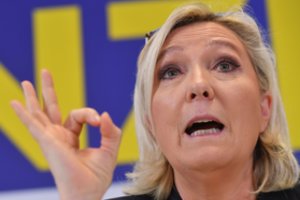 Estijoje greitu laiku turėtų apsilankyti Prancūzijos ultradešiniųjų lyderė M. Le Pen
