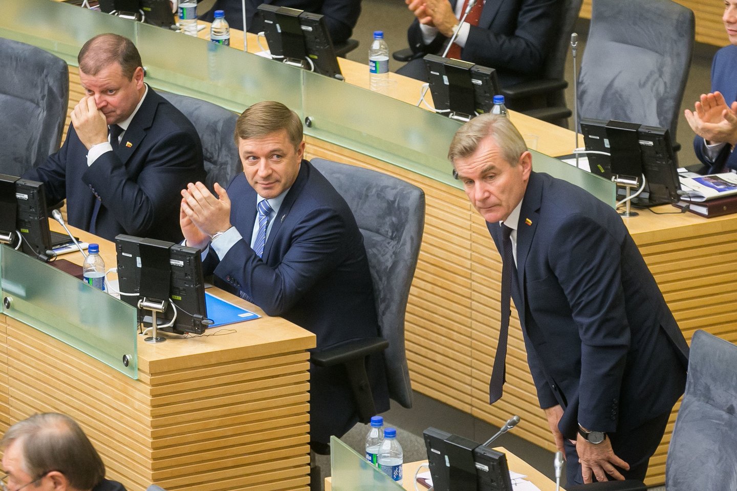 Seimo pirmininkas nepaneigė ir daugumos nuomonės, kad R.Karbauskis tik gasdina visuomenę ir tokiu būdu siekia sutelkti valstiečių rinkėjus.<br>T.Bauro nuotr.