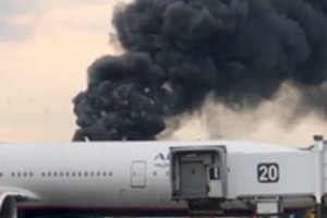 Paviešinti Rusijoje sudegusio lėktuvo piloto ir dispečerio pokalbiai likus akimirkoms iki nelaimės