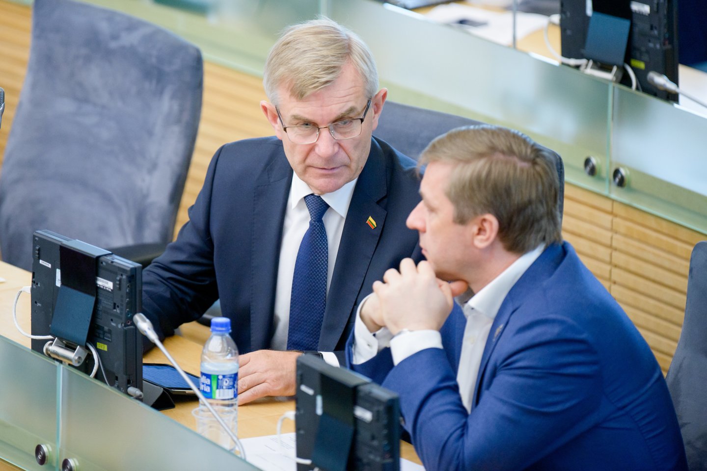 Seimo pirmininkas Viktoras Pranckietis vis dar tikisi perkalbėti Ramūną Karbauskį dėl pasitraukimo iš valdžios.