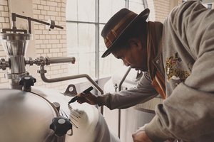 Klaipėdos alaus darykloje alų virė ir garsiausias pasaulio aludaris G. Oliveris