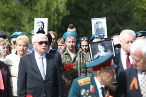 Gegužės 9-osios minėjime Antakalnio kapinėse – A. Udalcovo ir V. Tomaševskio propaganda