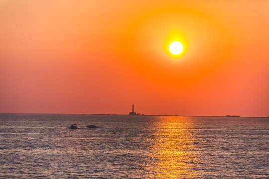 Adrijos jūroje plaukiantis Italijos keltas su 250 keleivių pranešė apie techninį gedimą