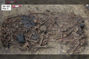 Lietuvos pašonėje – senovinę tragediją liudijantys griaučiai, pasakojantys jautrią istoriją