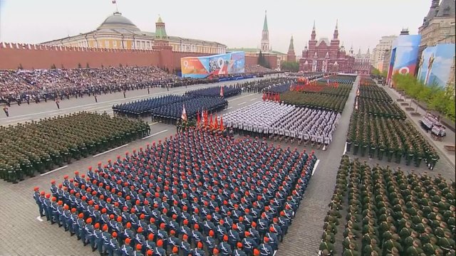 Paradą Maskvoje stebėjo tik V. Putinas ir N. Nazarbajevas