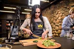 Pirmą kartą prie puodų stojusi Inga Budrienė: „Aš esu šeimos galva“