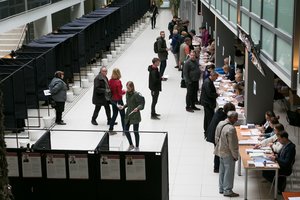 Prezidento rinkimuose ir referendumuose jau balsavo 5,63 proc. rinkėjų: skelbia aktyviausius