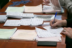 Įsigaliojo agitacijos draudimas prezidento rinkimuose bei referendumuose