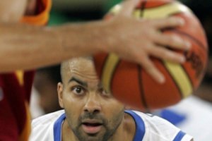 Tony Parkeris dvejoja: nori baigti karjerą NBA, tačiau tam trukdo vienas mačas