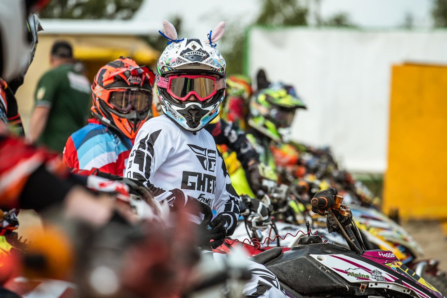2019 m. motociklų kroso sezonas buvo atidarytas Pakruojo rajono Petrašiūnų trasoje – čia susigrūmė per du šimtus sportininkų iš Lietuvos bei aplinkinių valstybių. 
