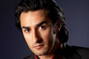 Garsus operos tenoras Ch. Castronovo įrašinės plokštelę su Kauno simfoniniu orkestru